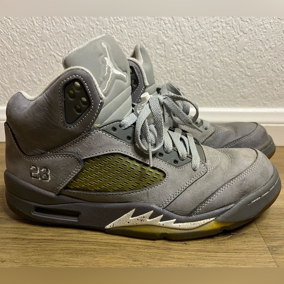 Jordan Other - Jordan Wolf Grey 5 Sneakers - 2011 Release - Men’s Size 8- Pre-Owned